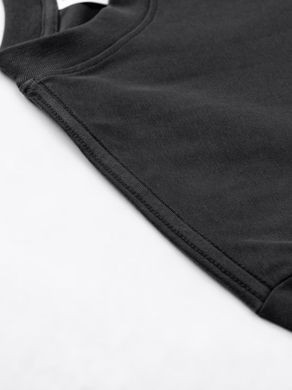X RESILIENT TEE